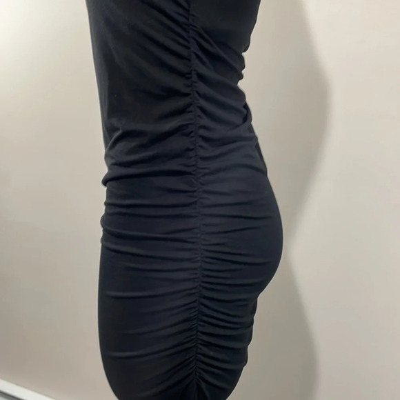 NWOT Isabella Oliver Brunswick Black Maternity Dress Ruched  One Shoulde… - Picture 7 of 16